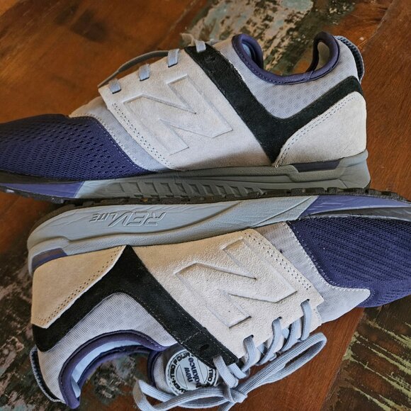 “New Balance (model unclear) Men’s 10.5 – Blue/Gray Suede & Mesh Sneaker - Picture 2 of 3